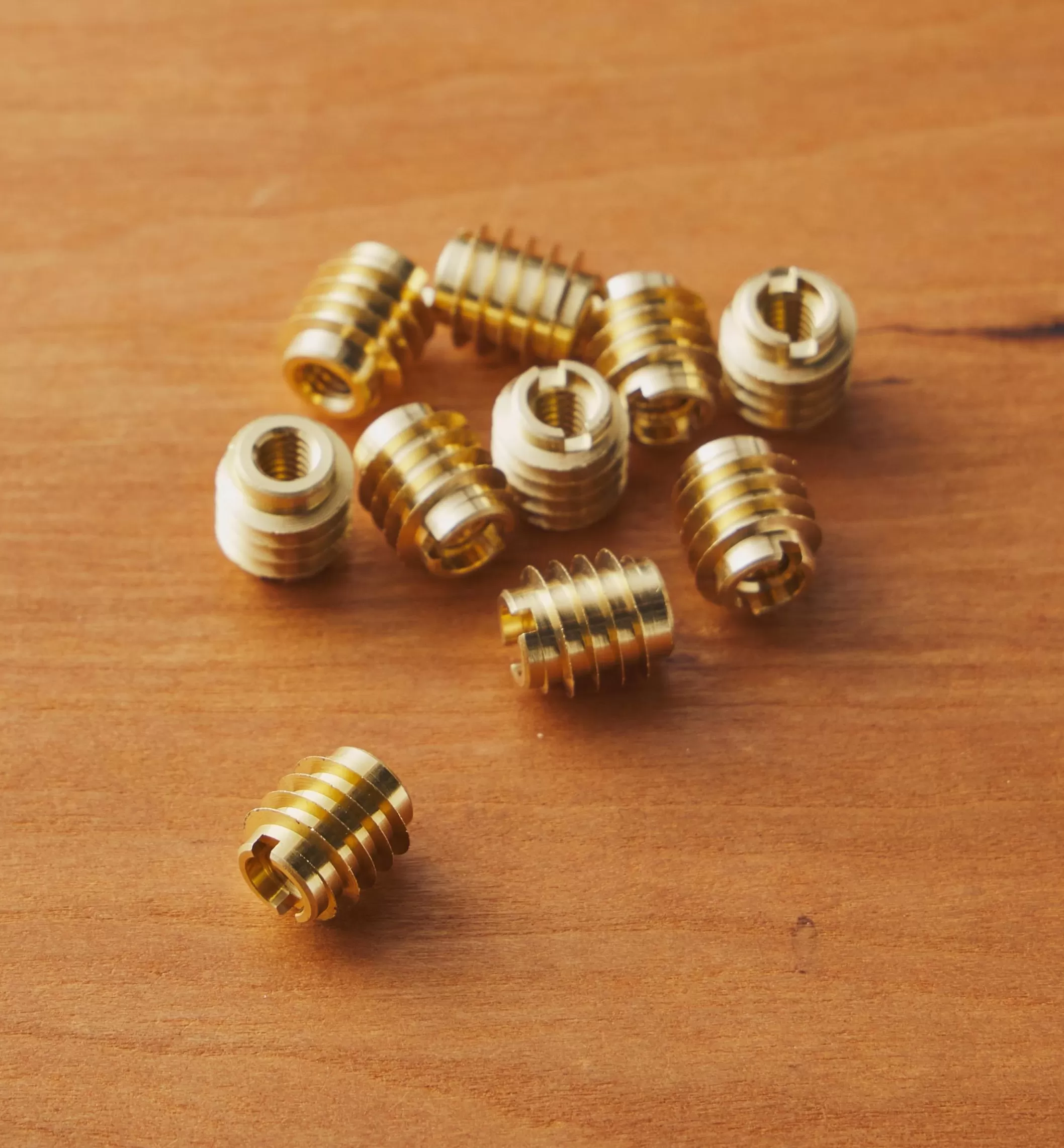 Best Sale Lee Valley 8-32 Brass Knife-Edge Insert Nuts