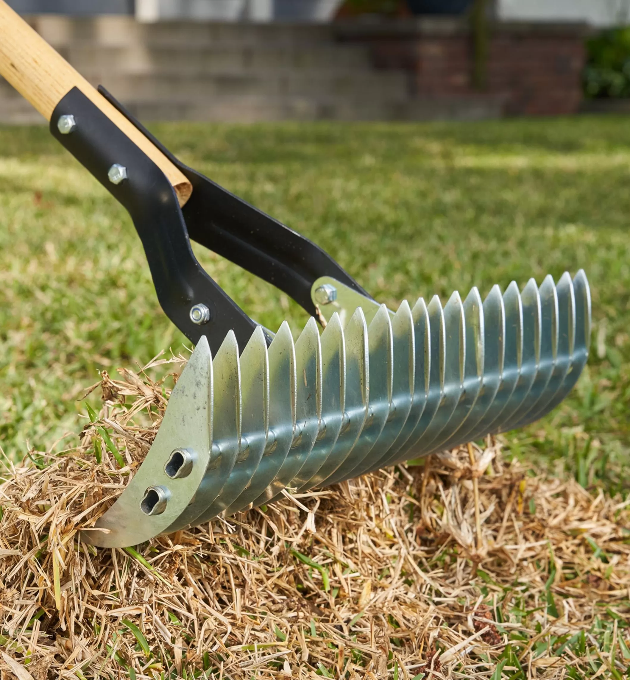 Discount Lee Valley Adjustable Thatch Rake