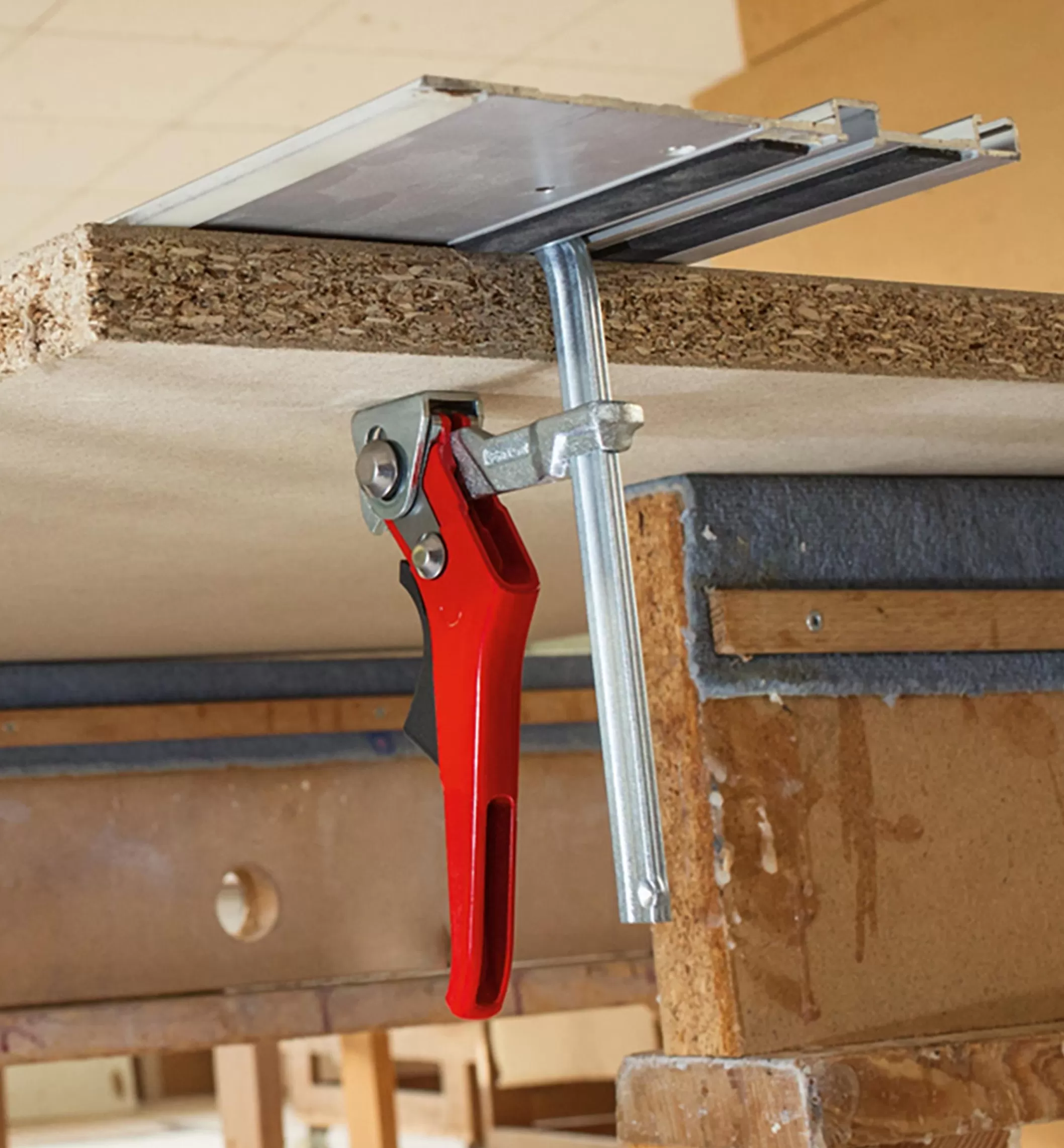 Online Lee Valley Bessey Ratcheting Track Clamp