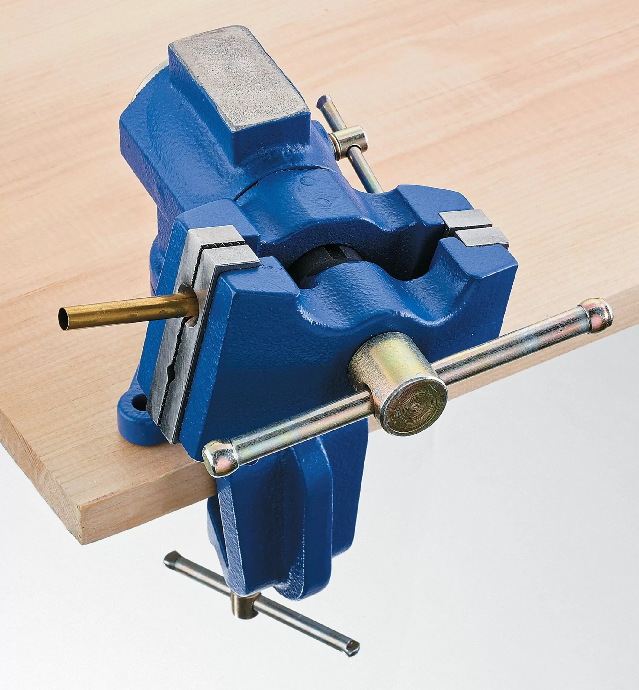 New Lee Valley Clamp-On Articulating Vise
