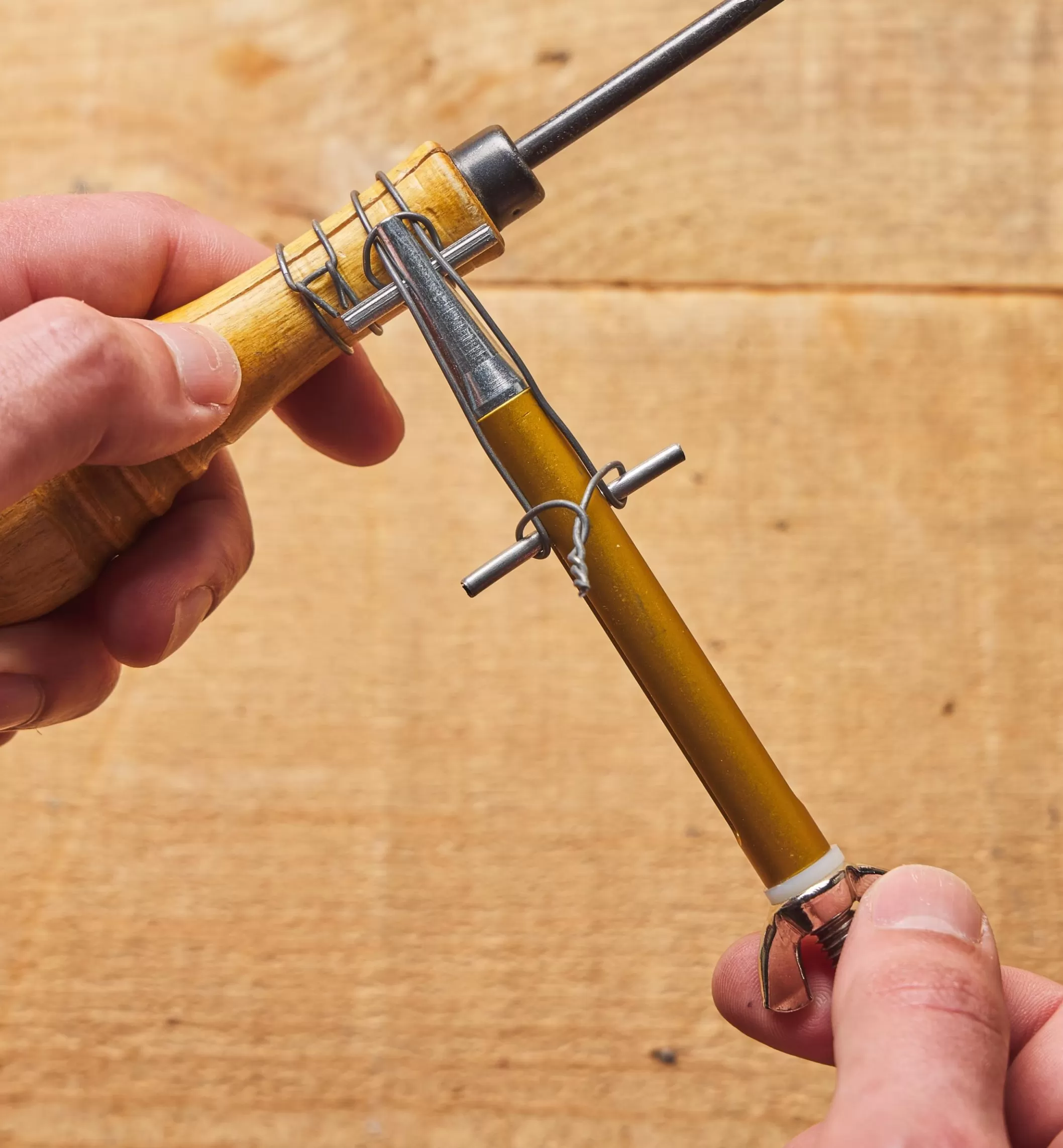 Outlet Lee Valley Clamptite Tool