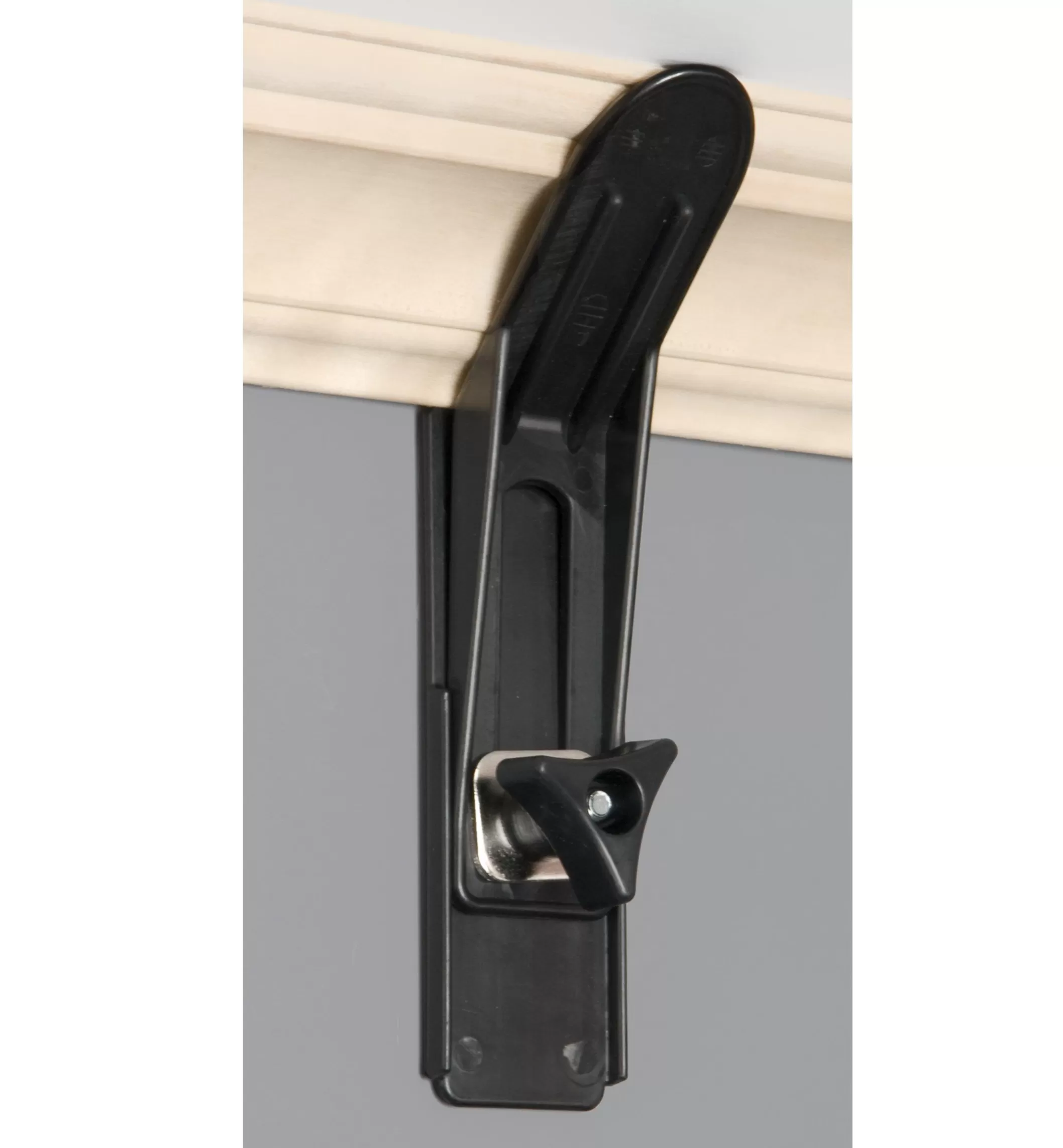 New Lee Valley Crown Molding Hanger