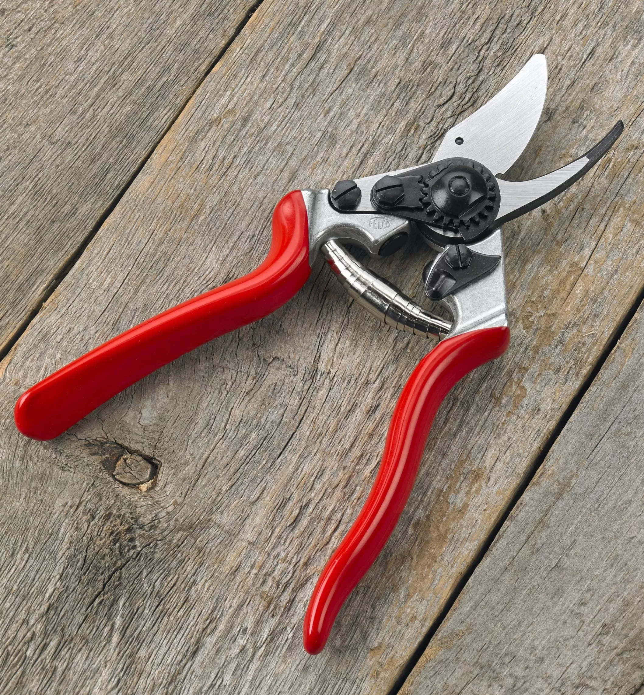 Shop Lee Valley Felco #16 Left-Hand Pruner