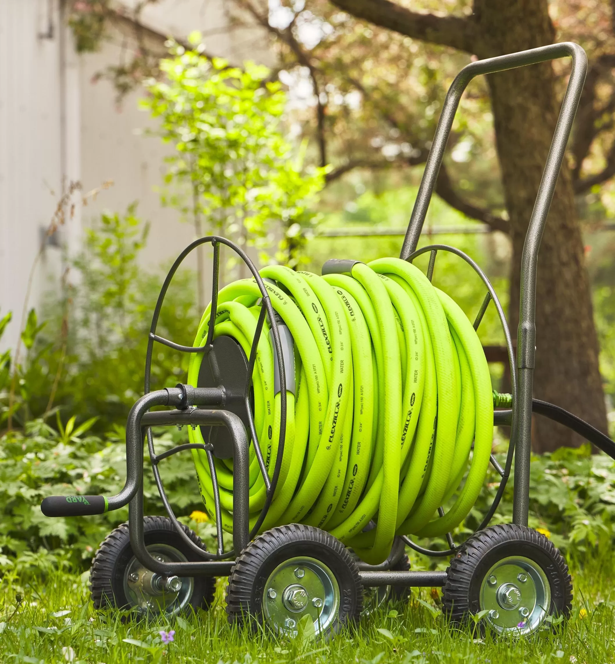 Outlet Lee Valley Four-Wheel Hose Cart