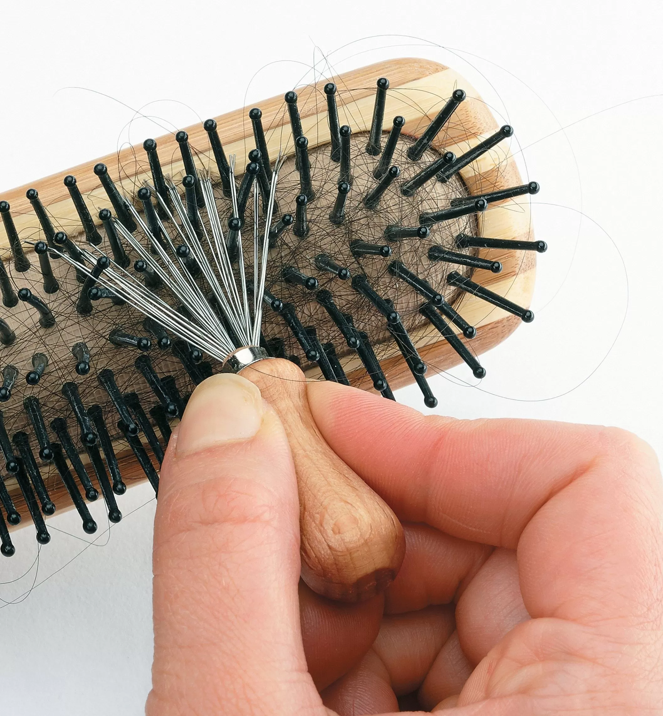 Shop Lee Valley Good Brushes For Unpleasant Jobs