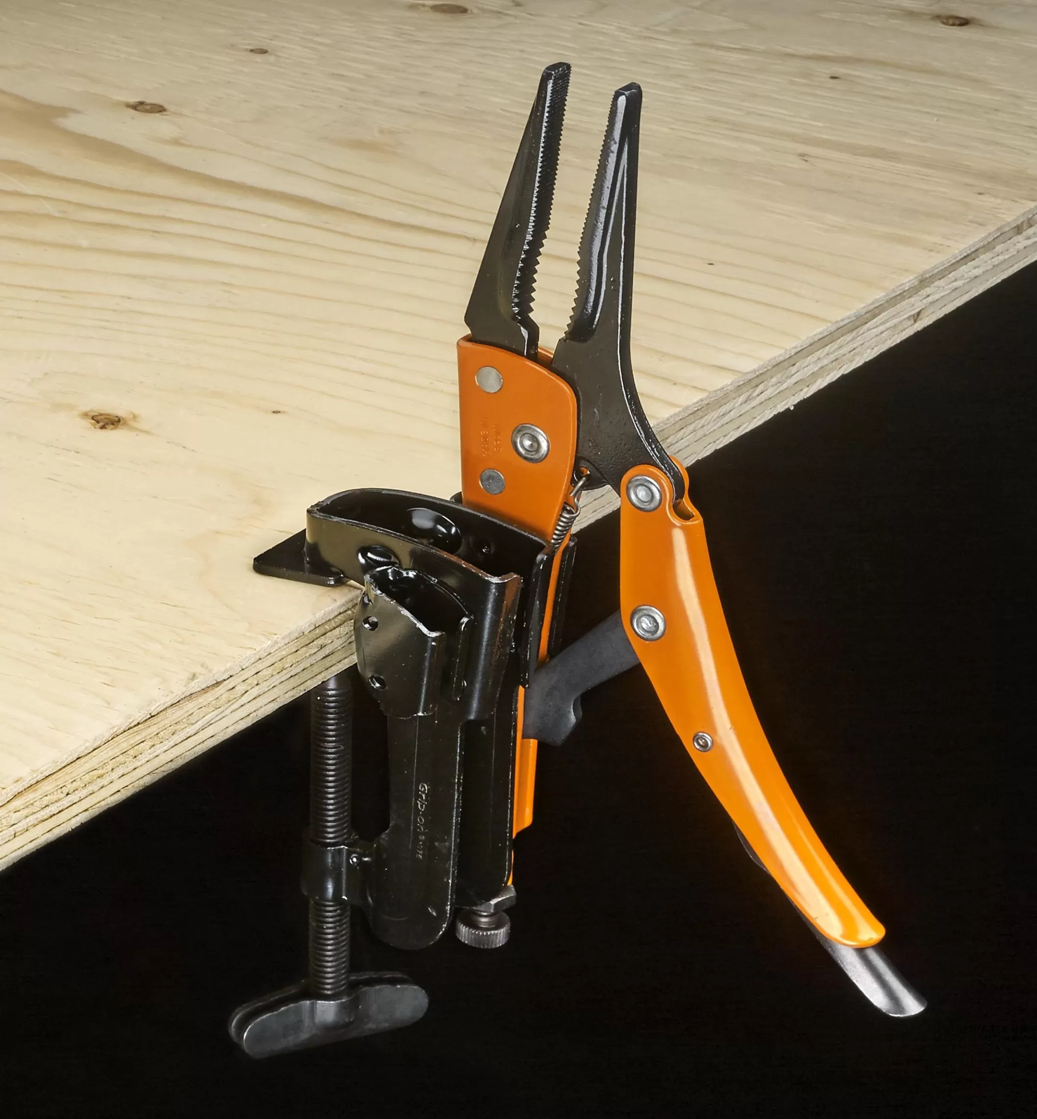 Clearance Lee Valley Grip-On Long-Jaw Locking Pliers