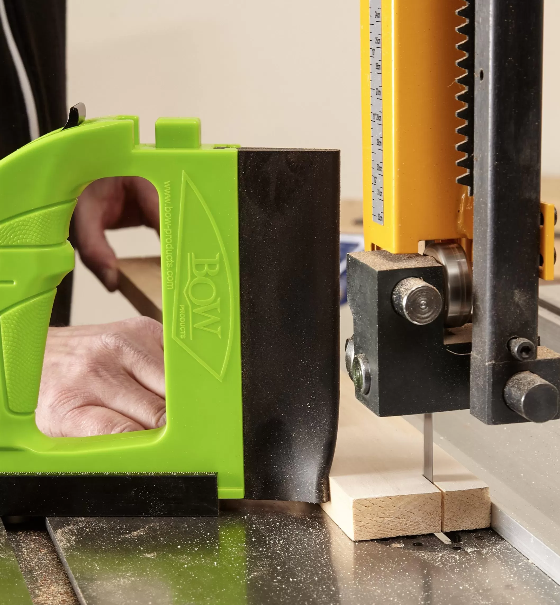 Online Lee Valley GuidePRO Bandsaw Guide