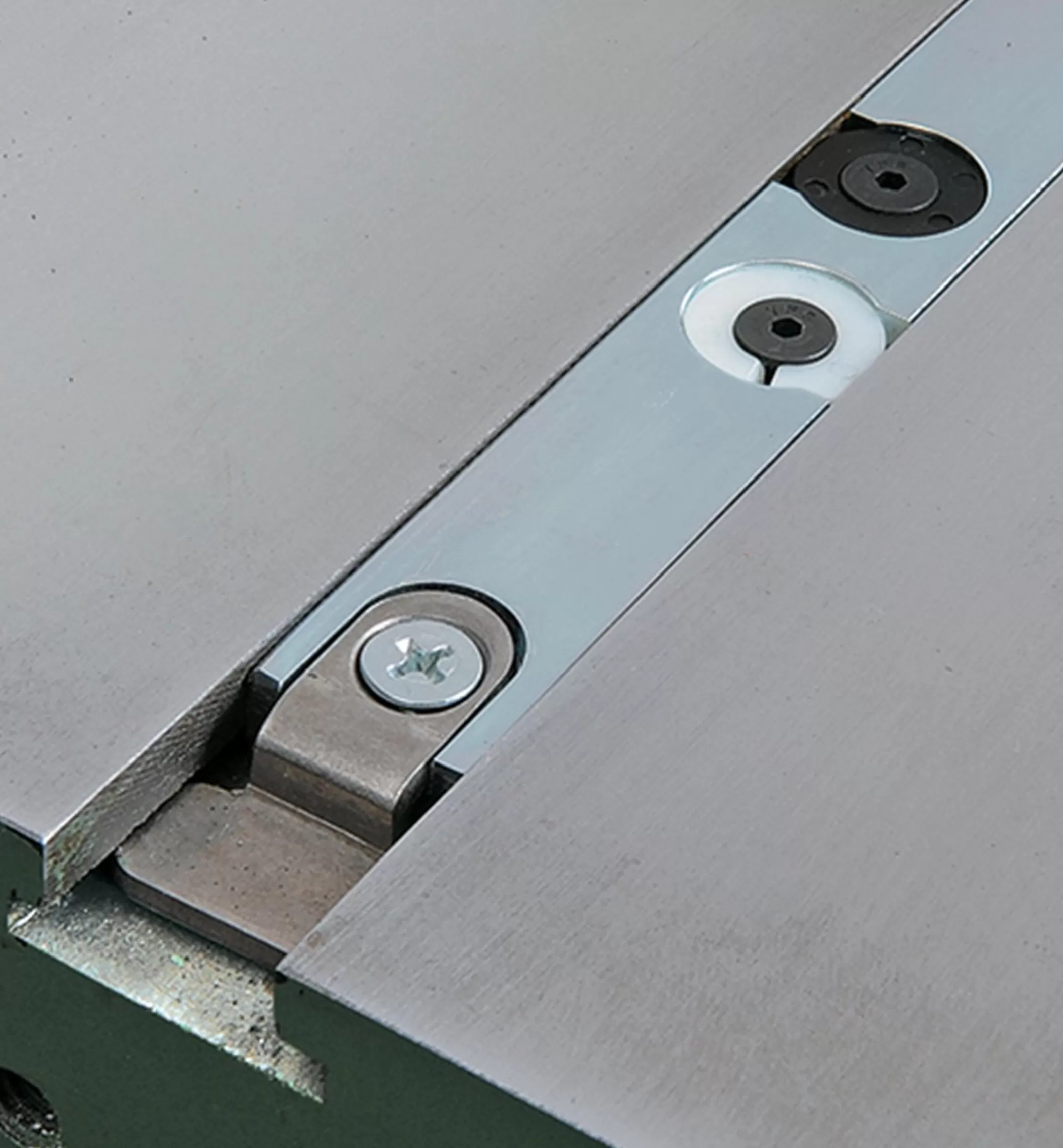 New Lee Valley Incra 3000SE Miter Gauge