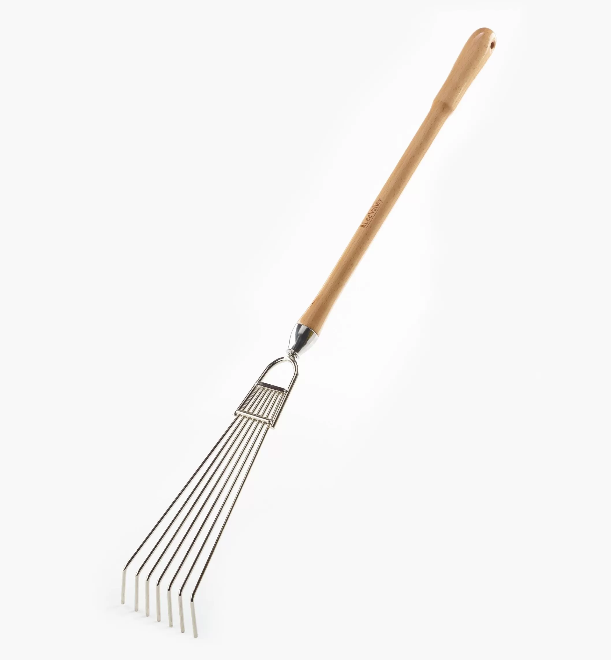 Store Lee Valley Mid-Length Bed Rake