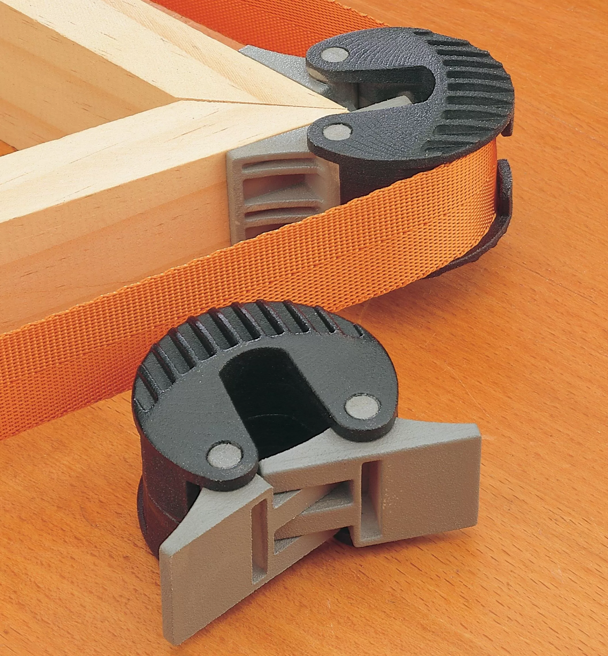 New Lee Valley Variable-Angle Web Clamp Corners