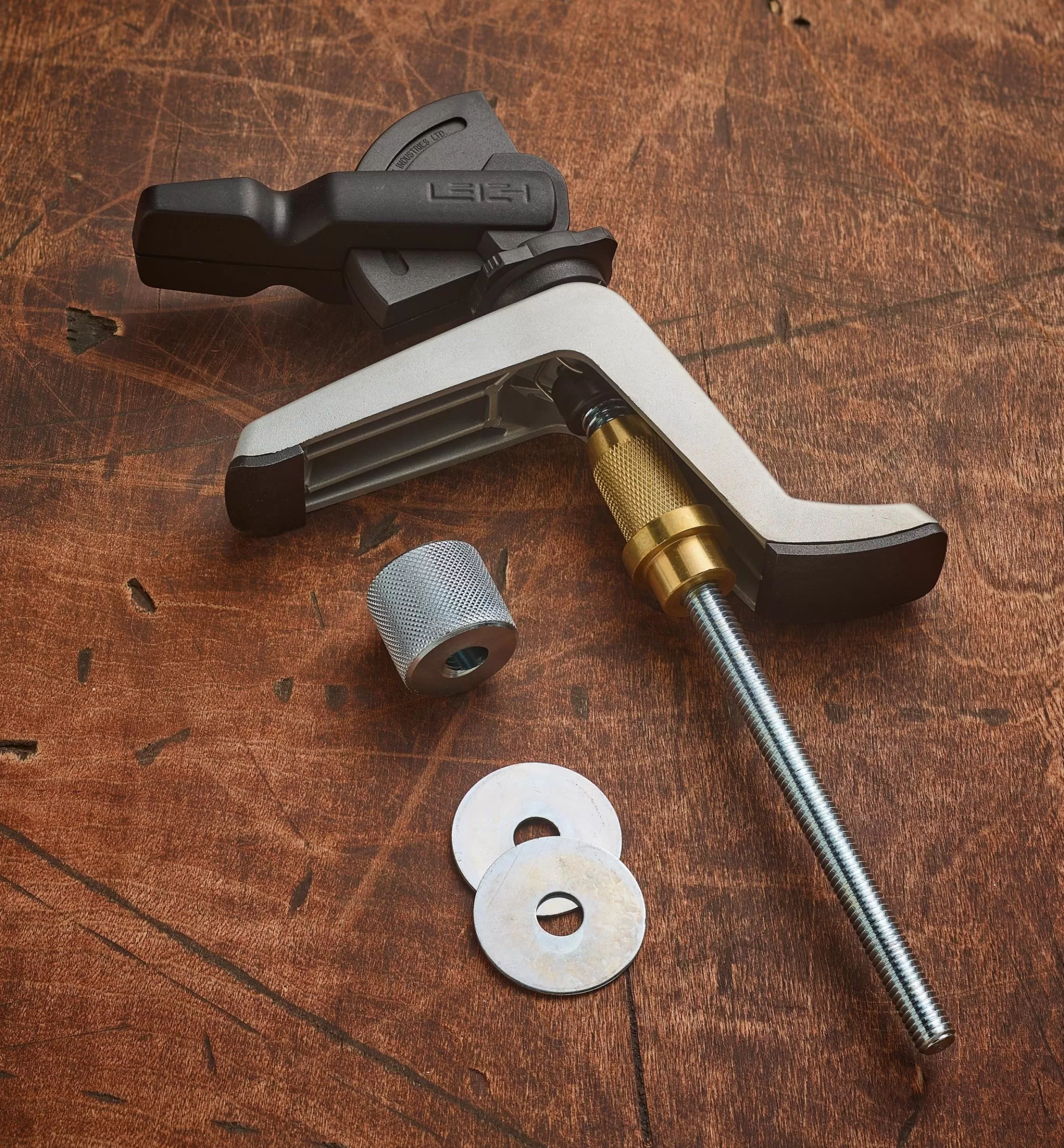 Flash Sale Lee Valley Leigh Bench Hold-Down Clamp