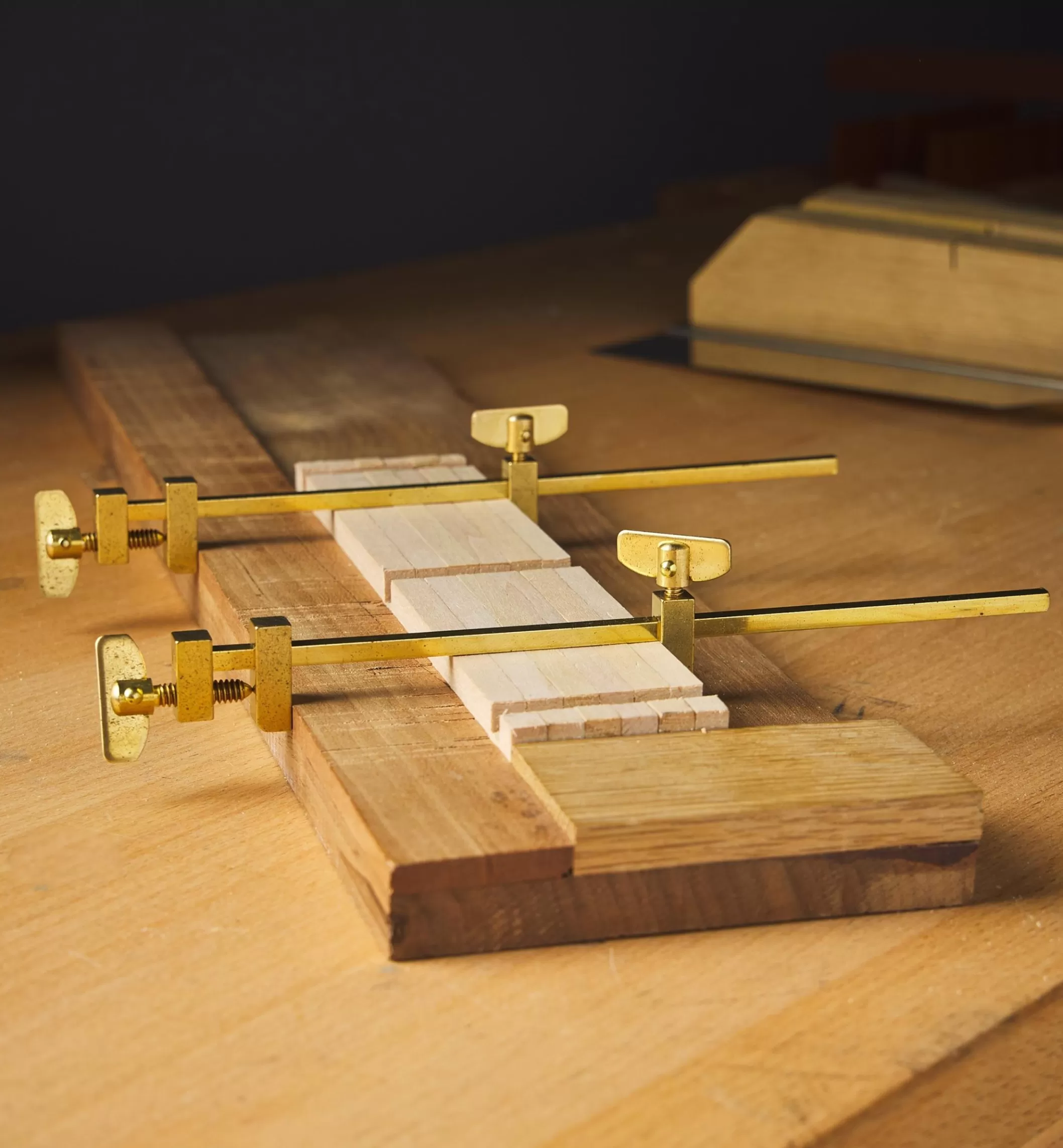 Shop Lee Valley Miniature Brass Bar Clamps