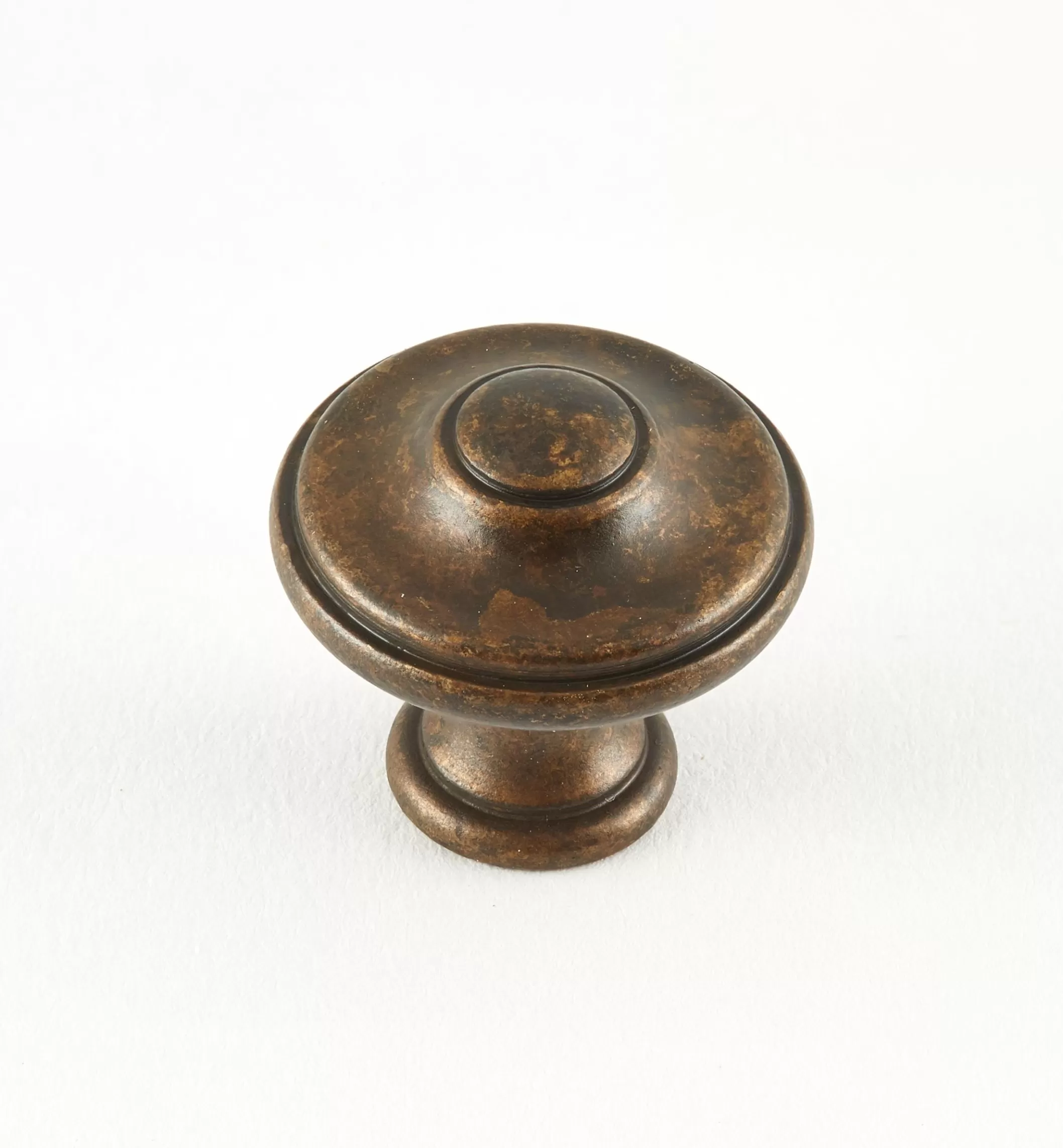 Cheap Lee Valley Old Brass Knobs