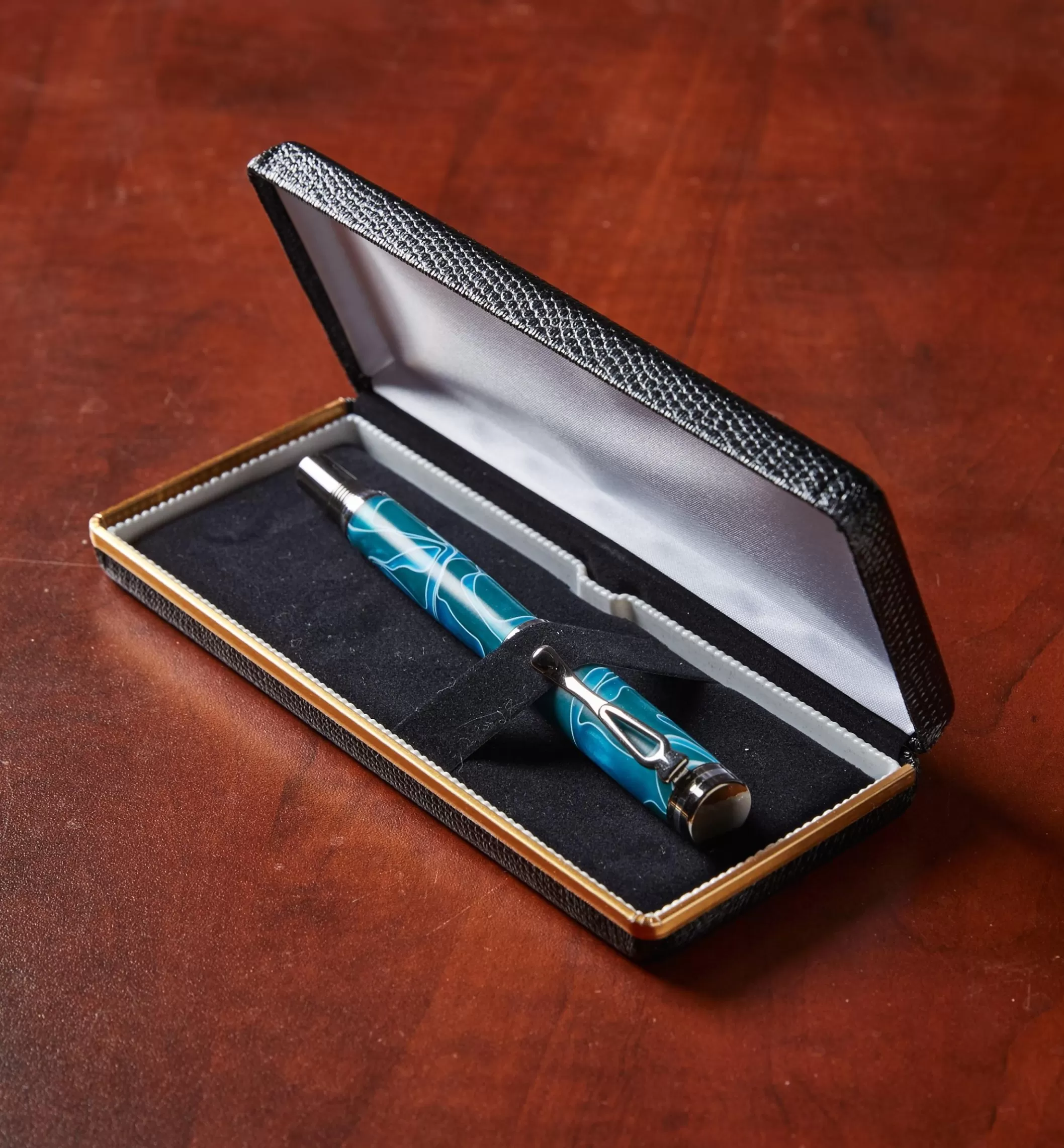 Discount Lee Valley Pen Cases