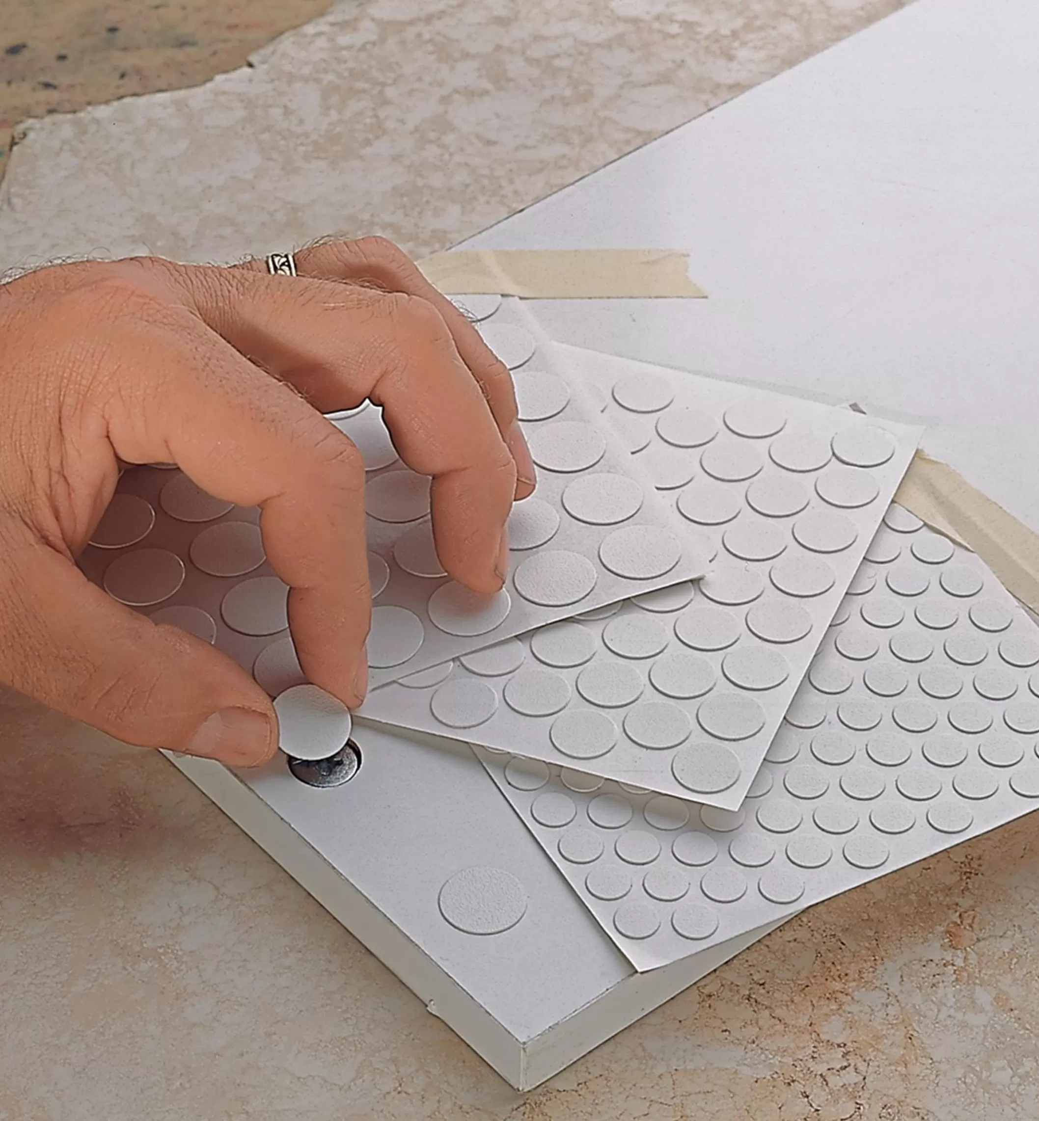 Outlet Lee Valley PVC Screw Covers