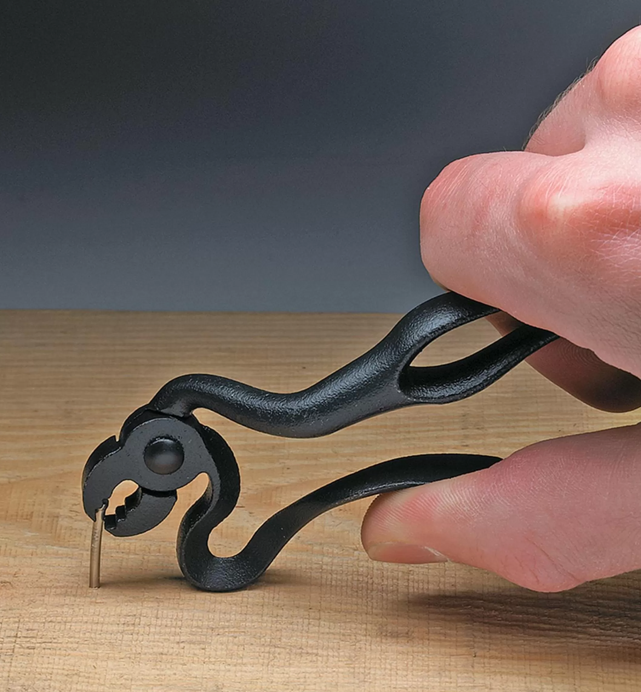 Store Lee Valley Sidewinder Pliers