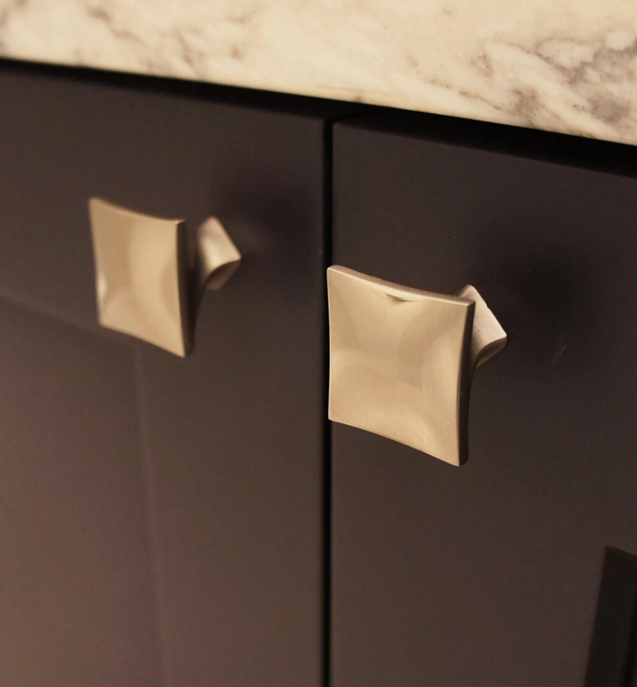 Discount Lee Valley Twist Square Knob