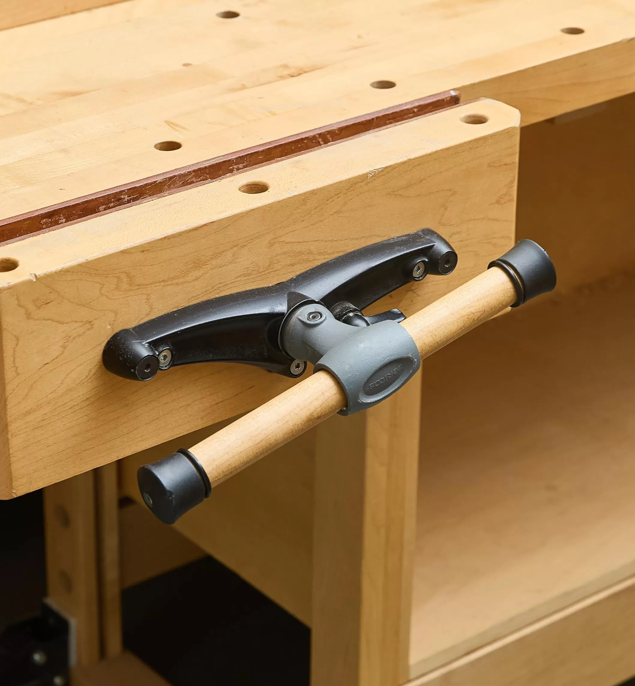 Cheap Lee Valley Veritas Quick-Release Front Vise