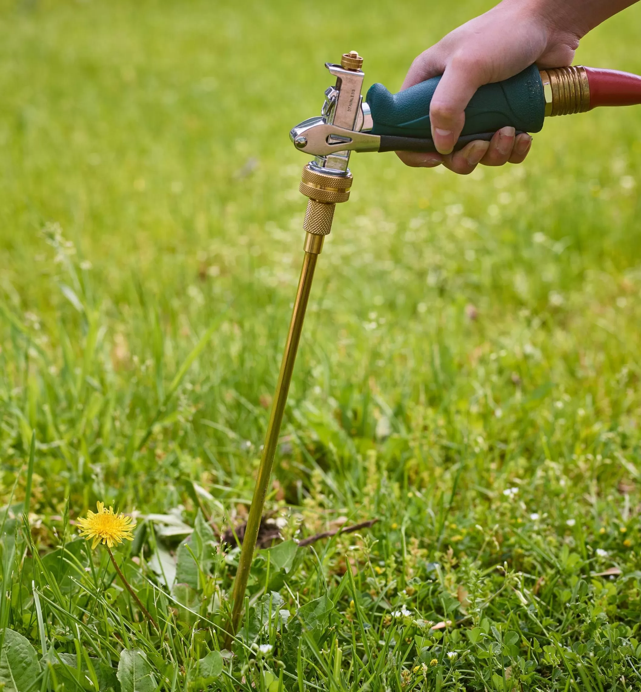 Online Lee Valley Water-Powered Weeder