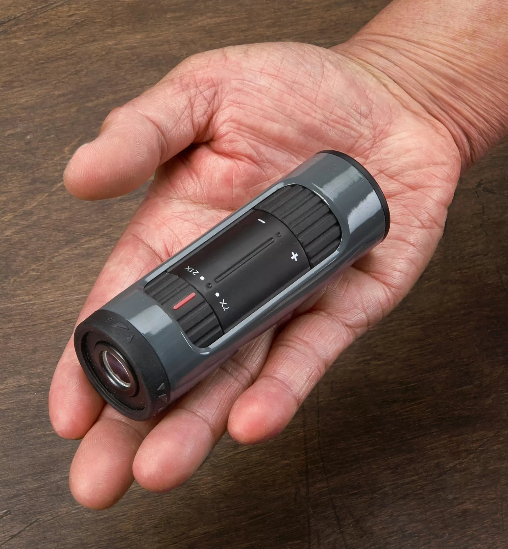 Shop Lee Valley Zoom Monocular